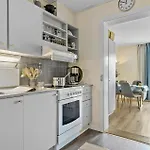 2 Bedroom Lovely In