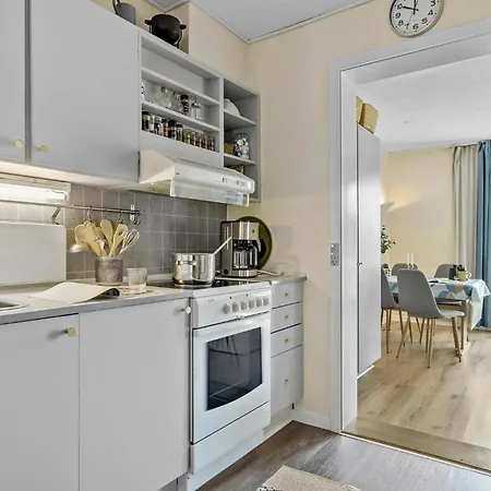 2 Bedroom Lovely In