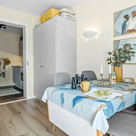Apartment 2 Bedroom Lovely In Allinge-Sandvig