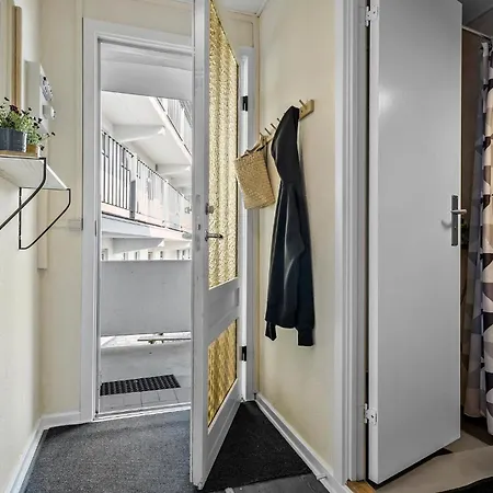 アパート 2 Bedroom Lovely In *