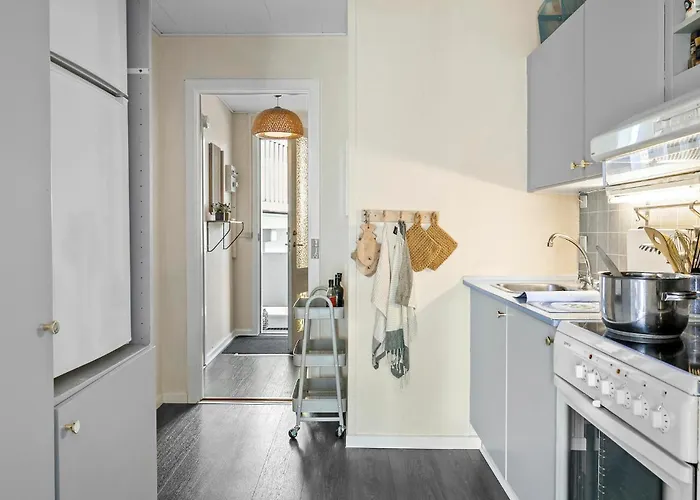 Appartement 2 Bedroom Lovely In Allinge-Sandvig