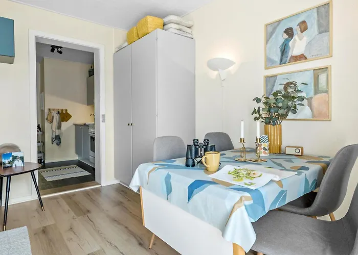 Appartement 2 Bedroom Lovely In Allinge-Sandvig